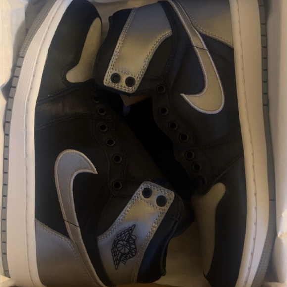Nike Women's Black and Silver Sneakers - Picture 1 of 1